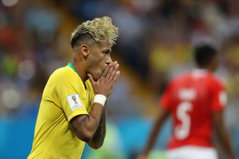 Neymar gây thất vọng: Khi mái tóc ấn tượng chẳng giúp gì trên sân cỏ