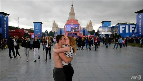 Những cuộc tình chớp nhoáng mùa World Cup 2018 tại Nga