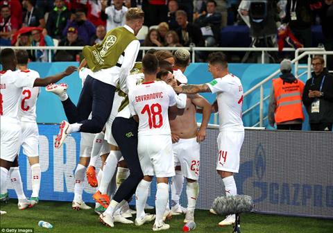 Dư âm Serbia 1-2 Thụy Sỹ: Tuyệt vời Xherdan Shaqiri