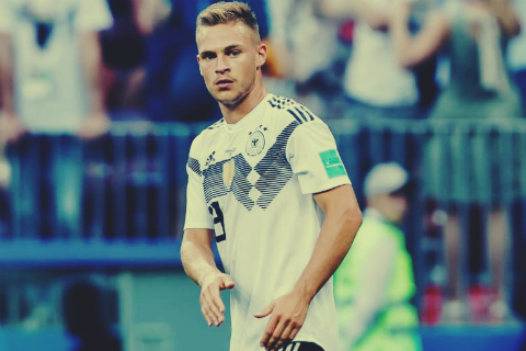 Joshua Kimmich: Tin tưởng vào chính mình và thoát khỏi cái bóng Philipp Lahm