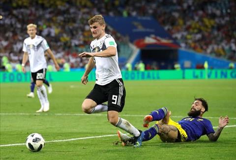 Cầu thủ Thụy Điển bị dọa giết sau khi góp sức cho tuyển Đức