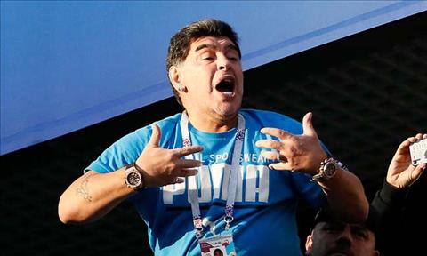 Bị FIFA tuýt còi vì lộng ngôn, Diego Maradona xin lỗi hình ảnh