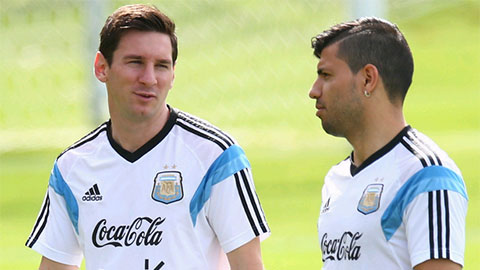 Messi bất ngờ chúc mừng sinh nhật bạn thân Aguero