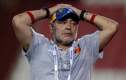 Vua bóng đá Maradona bị cáo buộc phân biệt chủng tộc ở trận Argentina vs Iceland