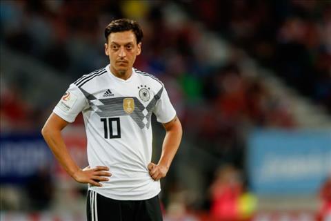 Cực sốc: Mesut Ozil có thể bỏ lỡ World Cup 2018