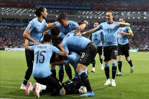 Uruguay vuot qua BDN vao tu ket