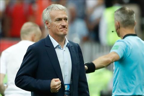 Bài dự thi Ấn tượng World Cup 2018: Deschamps, người truyền nước và lửa cho gà trống Gaulois