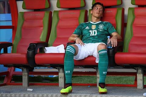 Mesut Ozil cay đắng bỏ tuyển Đức: Thất bại của cả nền bóng đá