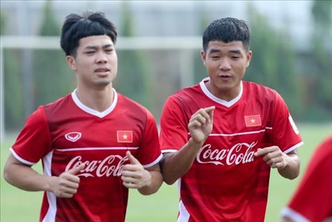 Cuộc chiến dự AFF Cup 2018 Ai sẽ lĩnh thẻ đỏ tiếp theo ở ĐT Việt Nam hình ảnh 3