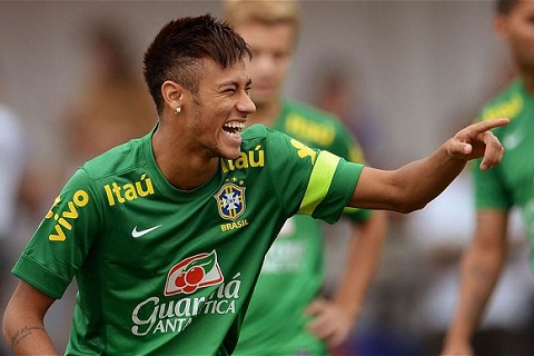 Ảnh chế: Được Ronaldo và Messi rủ về nước, Neymar mỉm cười nói không