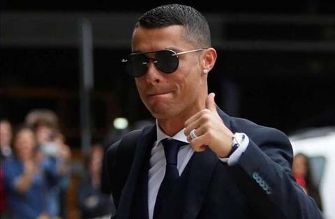 Chủ tịch Napoli chỉ trích Juventus vì chiêu mộ Ronaldo