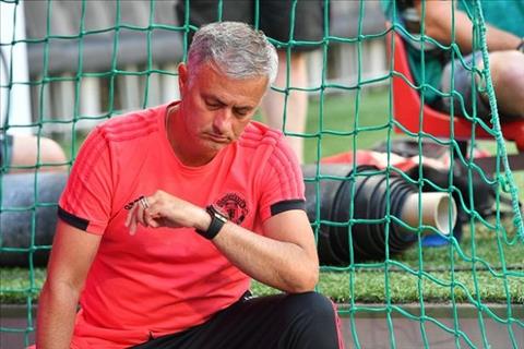 Góc nhìn: Jose Mourinho cần phải mỉm cười nhiều hơn