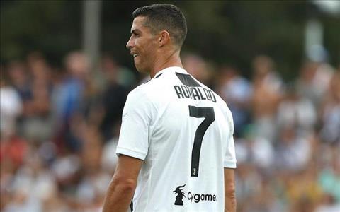 Người hùng Croatia hối hận vì bêu rếu Ronaldo