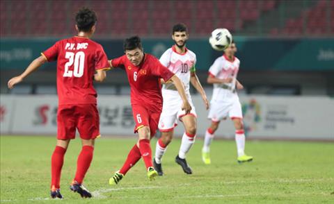 Xuân Trường không thể một mình kiểm soát tuyến giữa