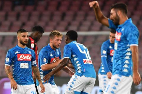 Napoli 3-2 AC Milan: Thầy thắng trò là điều đương nhiên