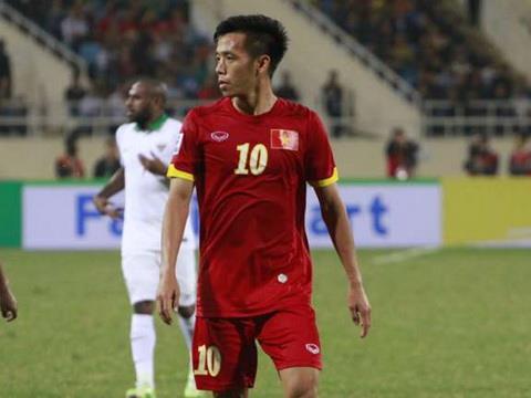 HLV Park Hang Seo chọn Văn Quyết, gạt Văn Lâm: Lựa chọn đúng đắn?