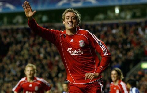 Peter Crouch tin Liverpool se vo dich Ngoai hang Anh mua nay