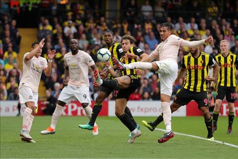 Smalling tiết lộ lý do chơi như lên đồng
