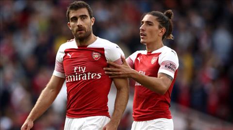 Góc nhìn: Arsenal sẽ không thể thành công với một hàng thủ tệ hại