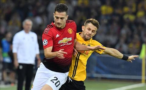 Mourinho: Dalot là tương lai của M.U trong 10 năm tới