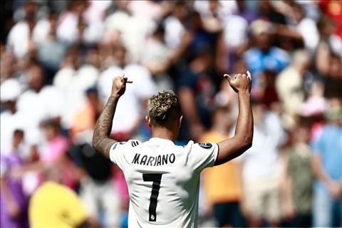 Tiền đạo Mariano Diaz mặc áo số 7 ở Real Madrid hình ảnh