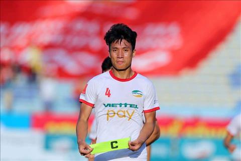 Bùi Tiến Dũng tranh thủ nịnh vợ sau chiến thắng của Viettel