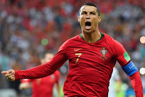 Cristiano Ronaldo trở lại ĐT Bồ Đào Nha trong năm 2019 hình ảnh