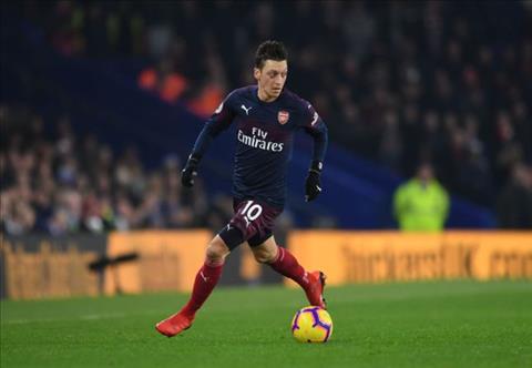Ozil quyết bám trụ ở Arsenal dù bị Emery ghẻ lạnh hình ảnh