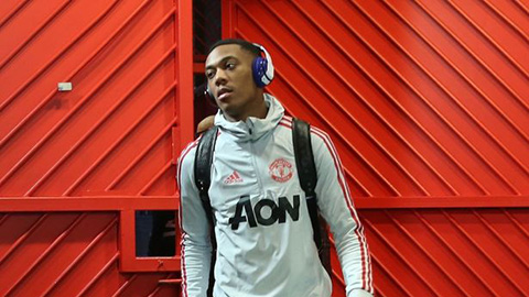 Tiền đạo Martial bất ngờ xóa tài khoản mạng xã hội