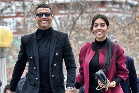 Ronaldo “rạng rỡ” trong ngày bị kết án trốn thuế
