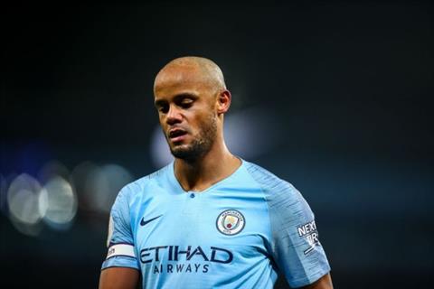 Man City sắp gia hạn hợp đồng mới với đội trưởng Vincent-Kompany-ky-hop-dong-moi-voi-Man-City-hinh-anh