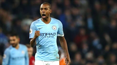 Người cũ tư vấn phương án thay thế Fernandinho cho Man City