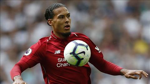 Sao Liverpool thừa nhận không dễ thay thế Van Dijk