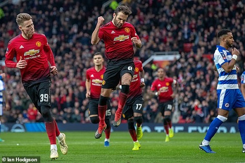 M.U cần phải làm gì để “đỡ” Tottenham?