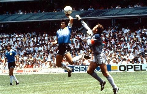 Ban thang “ban tay cua Chua” cua Maradona giup Argentina danh bai tuyen Anh