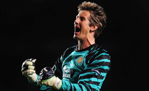 Van der Sar ‘Tôi thà gia nhập Fulham còn hơn đến Liverpool’ hình ảnh