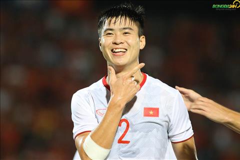 VIDEO: Duy Mạnh vừa cất giọng hát vịt đực, khán giả phải bịt tai tức khắc