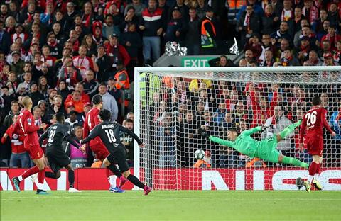 Liverpool ‘hút chết’ trước Salzburg: Ký ức chẳng vui vẻ ùa về