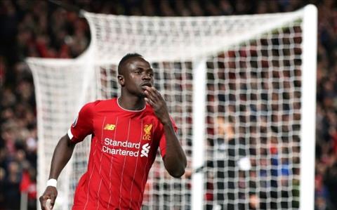 Sadio Mane cán mốc ấn tượng sau trận thắng Leicester