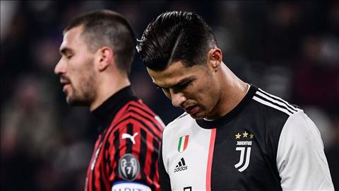 Liên tục rút Ronaldo khỏi sân, Sarri được Capello ủng hộ hình ảnh