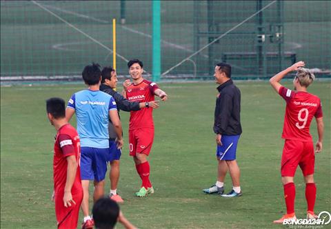 Sau do, Cong Phuong nhuong de Van Toan tim duoc cho trong.