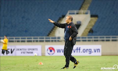 VIDEO: 500 biểu cảm của HLV Park Hang Seo ở trận Việt Nam 1-0 UAE