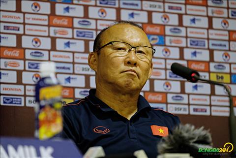 HLV Park Hang Seo nói một câu khiến phóng viên UAE cứng họng