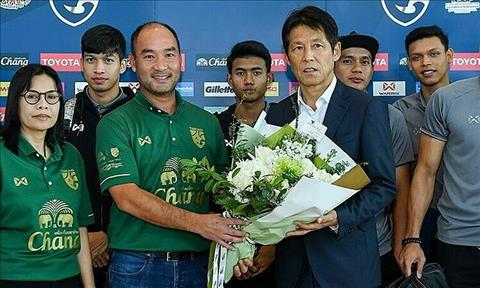 Trợ lý khiếm nhã, HLV Nishino xin lỗi đồng nghiệp Park Hang Seo