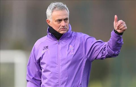 Lộ diện 3 mục tiêu khủng được Mourinho chốt cho Spurs