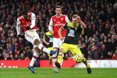 Arsenal 2-2 Southampton Lacazette ghi ban