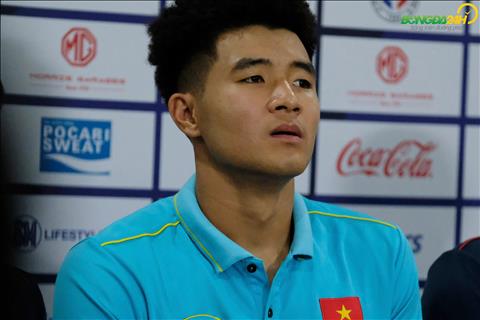 Nhận thưởng cực khủng sau cú hattrick, Hà Đức Chinh nói gì?