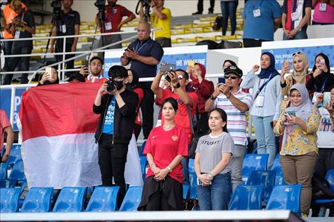 Thánh nữ Maria Ozawa bất ngờ xuất hiện ở SEA Games để cổ vũ U22 Indonesia hình ảnh 2