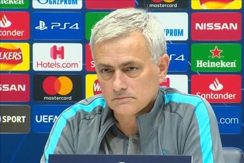 VIDEO: Mourinho đập tan tin đồn Zlatan về Spurs