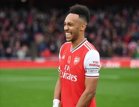 Xhaka bị loại bỏ, Aubameyang đeo băng đội trưởng của Arsenal  hình ảnh